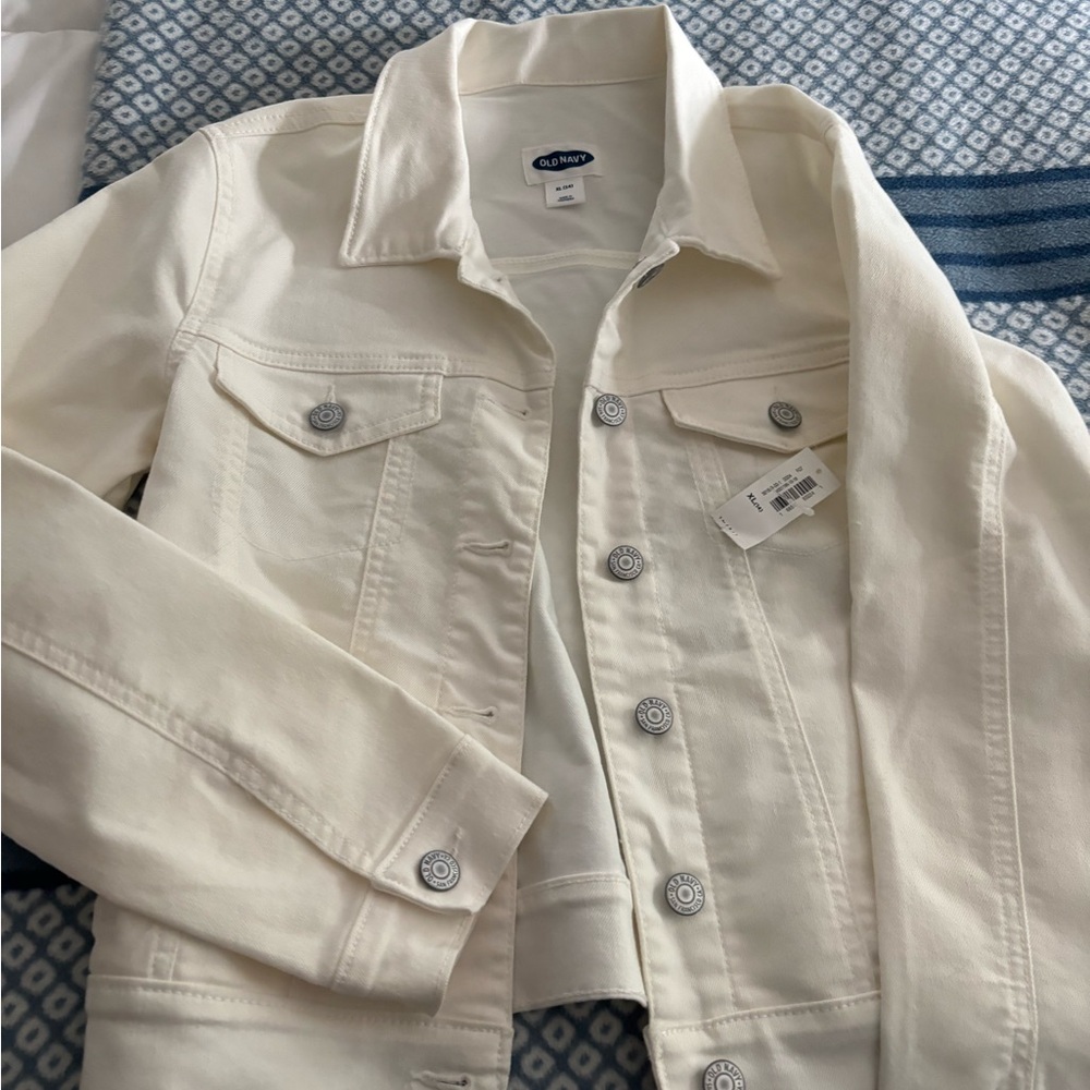Old Navy Cream Jean Jacket Classic Style